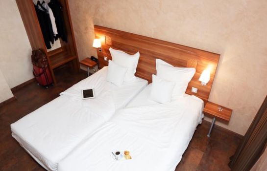 Hôtel Colmar Gare The Originals Access (ex P'tit Dej Hotel)