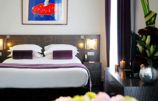 Waldorf Madeleine Hotel