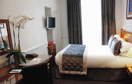 Waldorf Madeleine Hotel