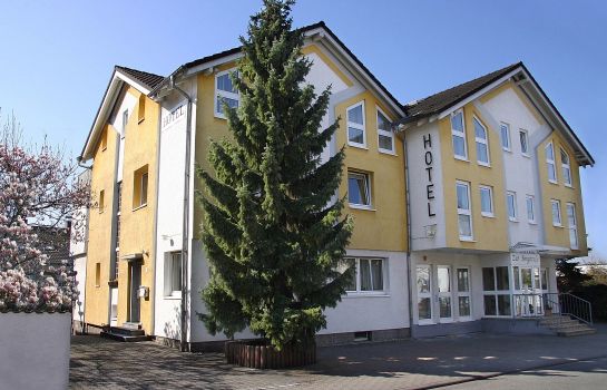 Zur Bergstrasse garni
