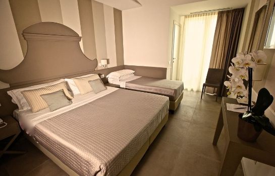 Hotel Ambassador