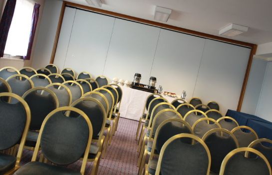 Hallmark Inn Derby