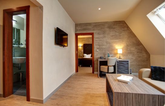 Artim Hotel