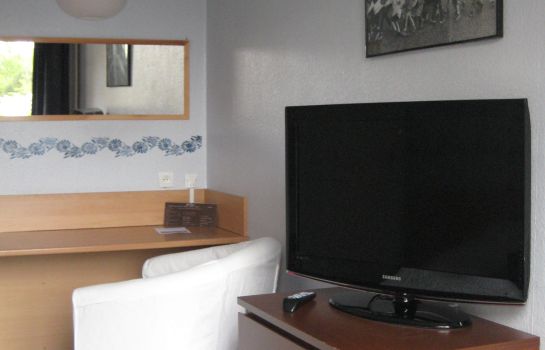 Le Domino Contact Hotel
