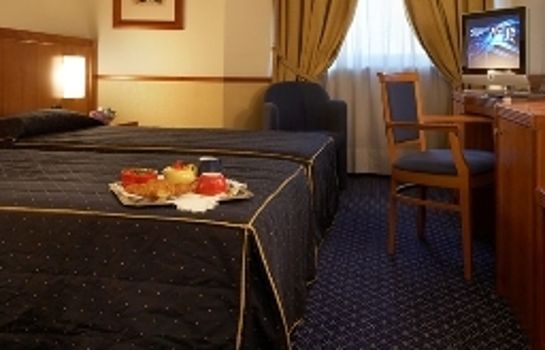 Pacific Hotel Fortino