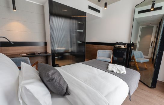 International Business Hotel