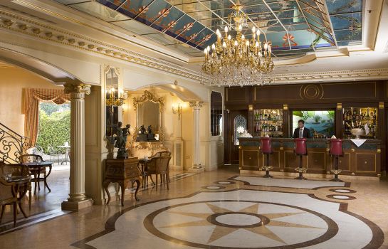 Vanvitelli Grand Hotel