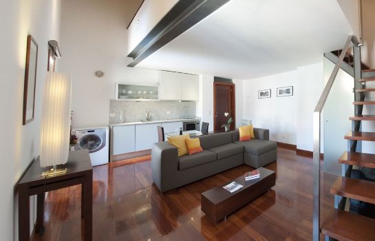 Casa Melo Alvim