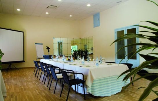 La Reserva Rotana Private Golf & Wine Resort