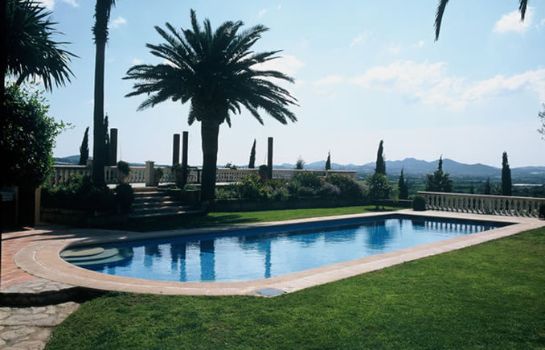 La Reserva Rotana Private Golf & Wine Resort