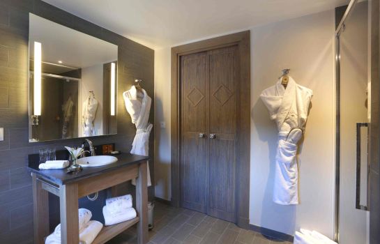 The Originals Collection Chalet-Hôtel La Mainaz Restaurant & Resort (ex Relais du Silence)