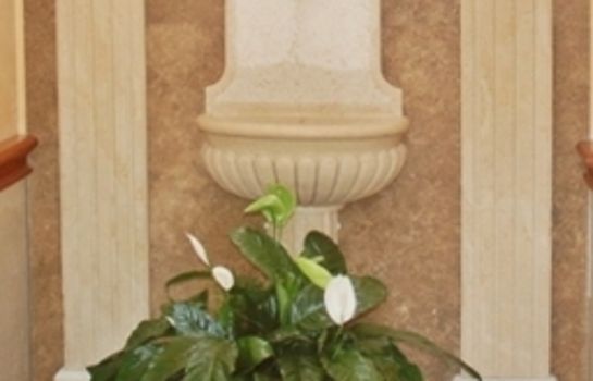 Clarion Collection Principessa Isabella