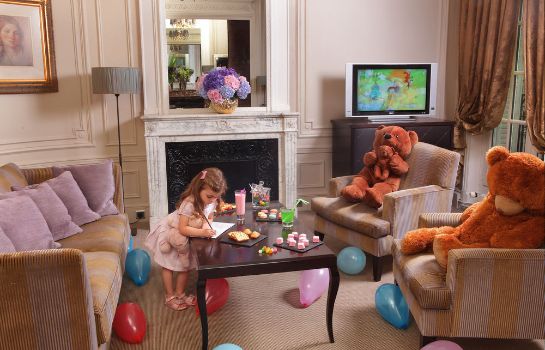 Champs Elysees Plaza Hotel