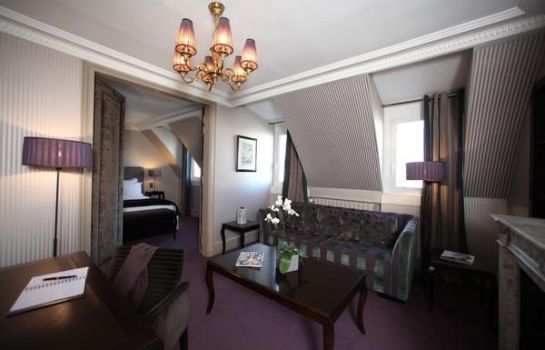 Champs Elysees Plaza Hotel