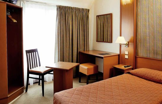 Hotel Abrial Batignolles Paris 17