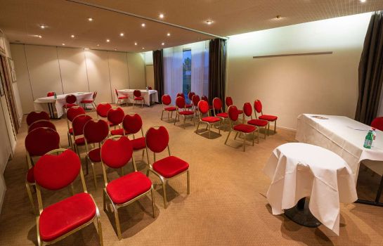 Golden Tulip Mulhouse Basel