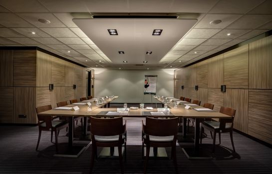 Crown Hotel Eindhoven Centre