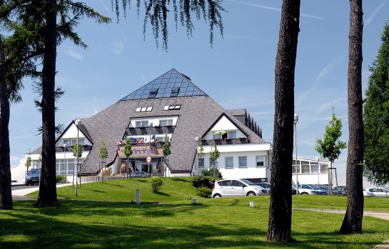 Pyramida 1 Kurhotel