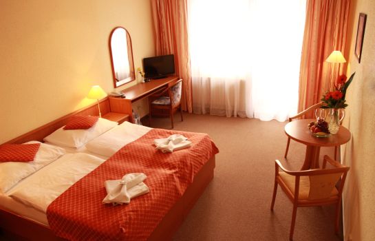 Pyramida 1 Kurhotel