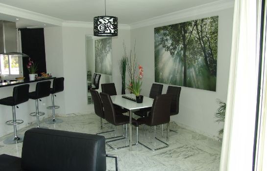 Coral Beach Aparthotel