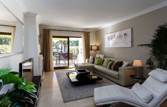 Coral Beach Aparthotel
