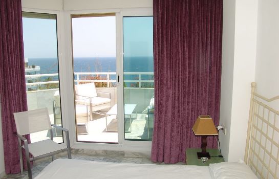 Coral Beach Aparthotel