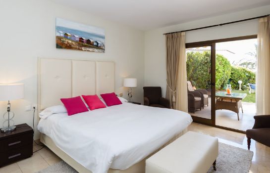 Coral Beach Aparthotel