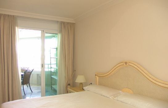 Coral Beach Aparthotel