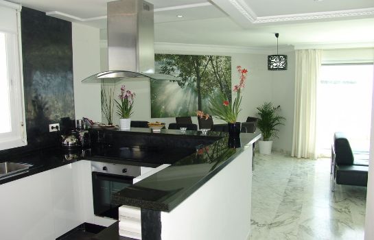 Coral Beach Aparthotel