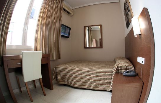 Hostal Atocha Almudena Martin