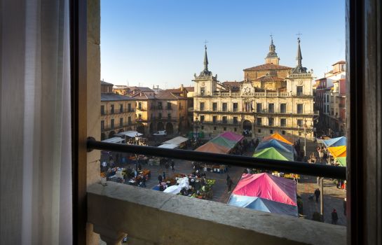 NH Collection Leon Plaza Mayor
