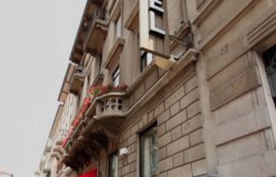 Club Hotel