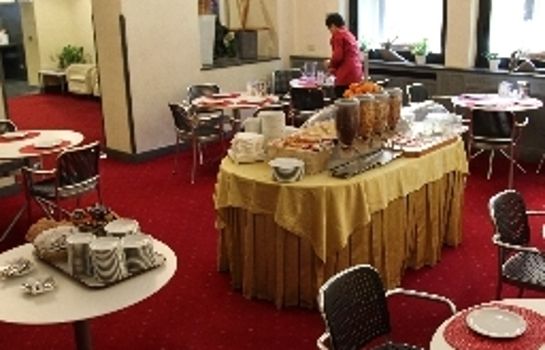 Club Hotel