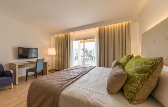 Zafiro Bahia Aparthotel