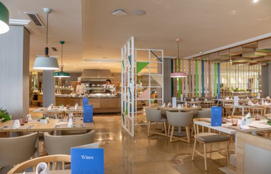 Zafiro Bahia Aparthotel