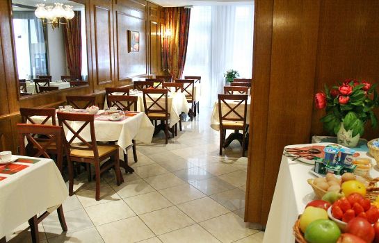 TROYON HOTEL