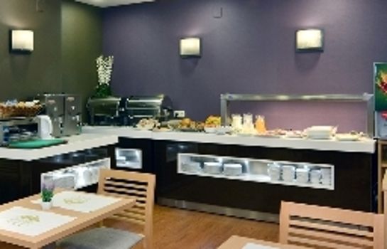 Pyr Fuengirola Aparthotel