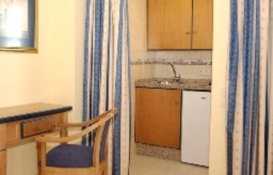 Pyr Fuengirola Aparthotel