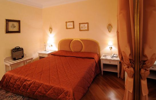 Daniel's Hotel