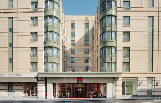 Brussels Radisson Red Hotel