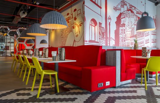 Brussels Radisson Red Hotel