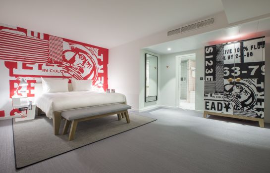 Brussels Radisson Red Hotel