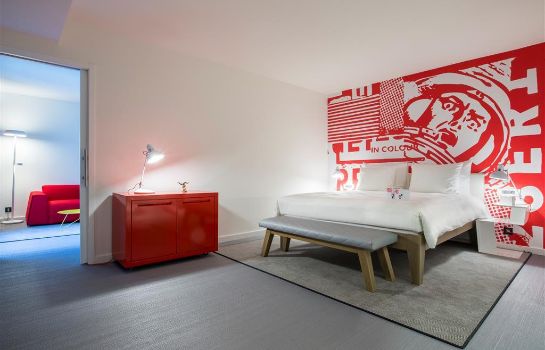 Brussels Radisson Red Hotel