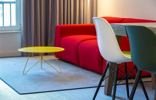 Brussels Radisson Red Hotel
