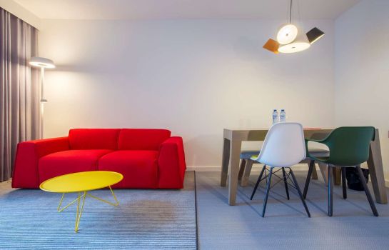 Brussels Radisson Red Hotel