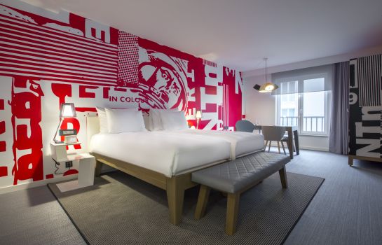 Brussels Radisson Red Hotel