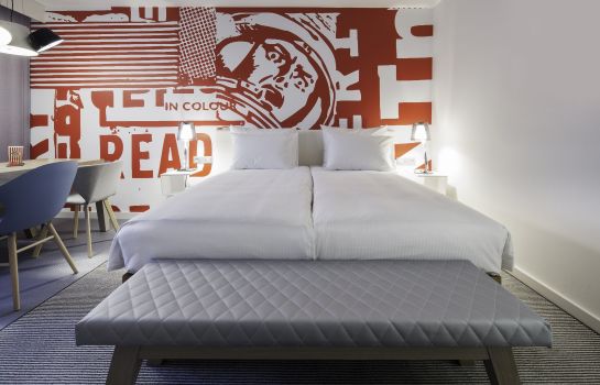 Brussels Radisson Red Hotel