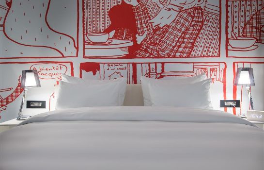 Brussels Radisson Red Hotel