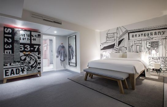 Brussels Radisson Red Hotel