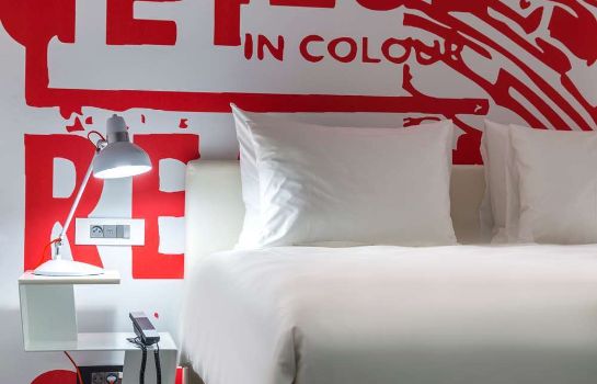 Brussels Radisson Red Hotel